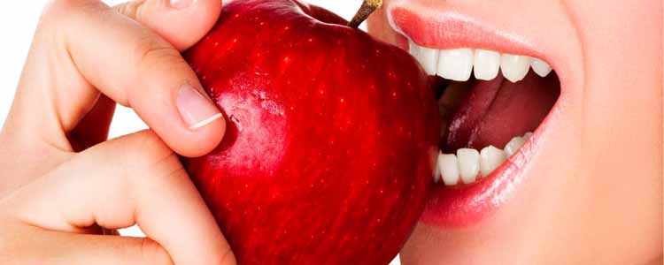 خواص و فواید سیب برای زنان